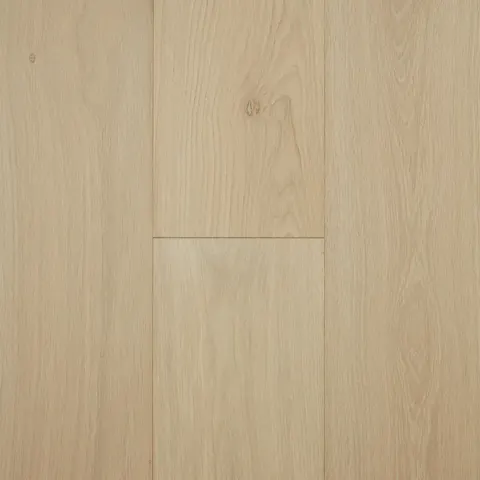 001T143321CC European Oak hardwood swatch