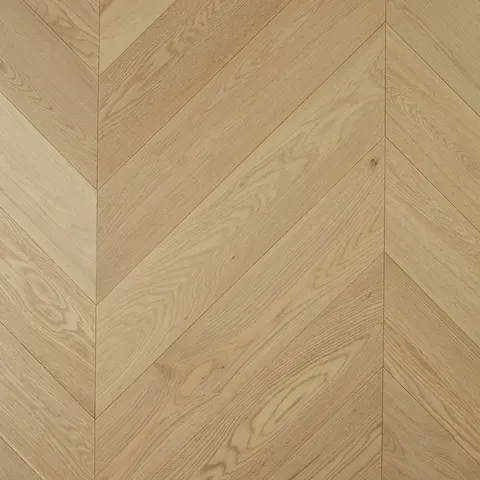 001T216106PA-C European Oak hardwood swatch